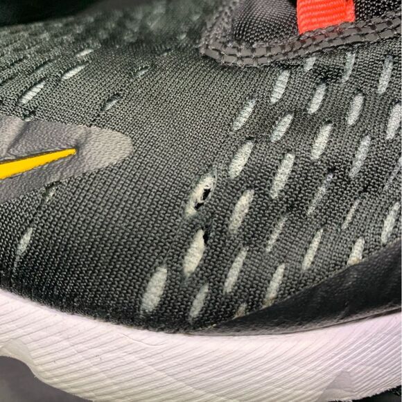 Nike Air Max 270 Men's Black Green Red Sneakers Shoe Size 8.5 - Picture 10 of 10